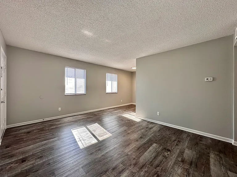 814 Twin Oaks Way #315 — Photo 5