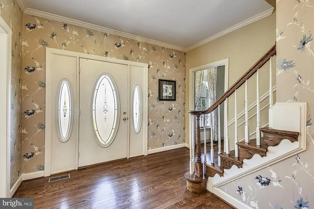 5 bed, 3.5 bath, 5147 sqft, $5,995 — Photo 4