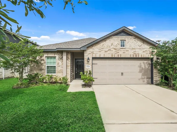 15218 White Moss Dr, New Caney, TX 77357
