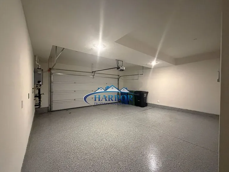 1492 W Sunrise Ln — Photo 18