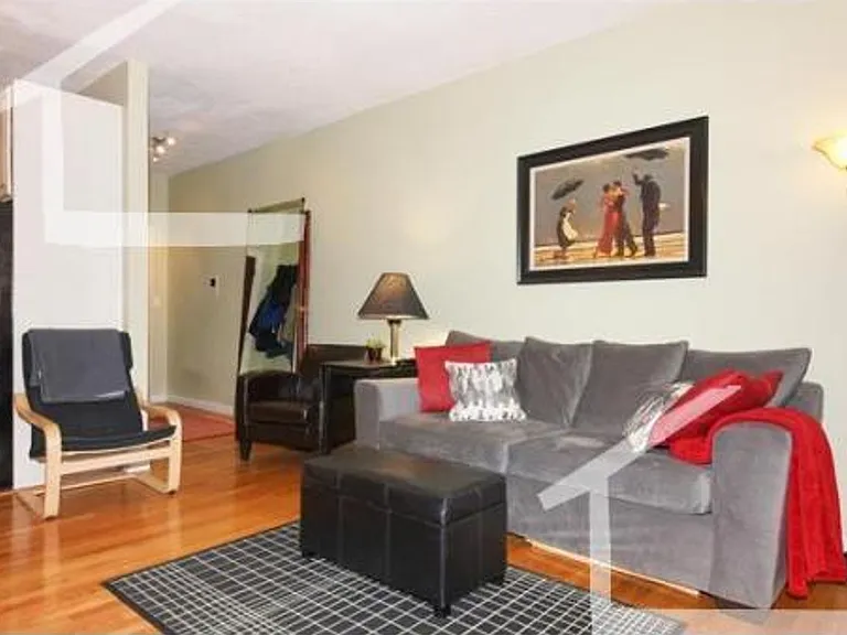 317 Summit Ave #2E — Photo 5