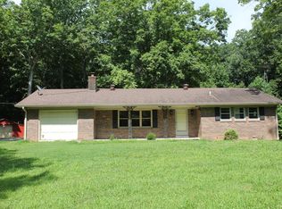 242 H E Johnson Rd, Bowling Green, KY 42103