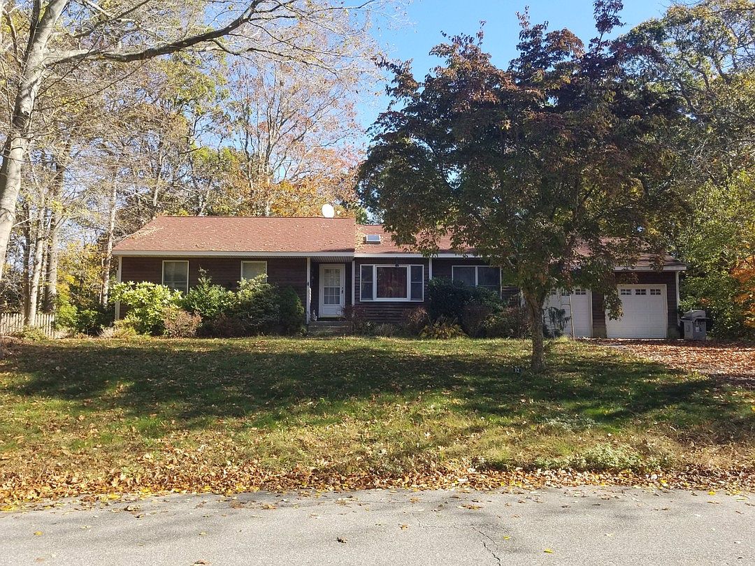 12 Ida Ln, Aquebogue, NY 11931 Zillow