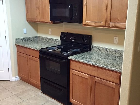4th image of 13673 Teague Ln Unit 105