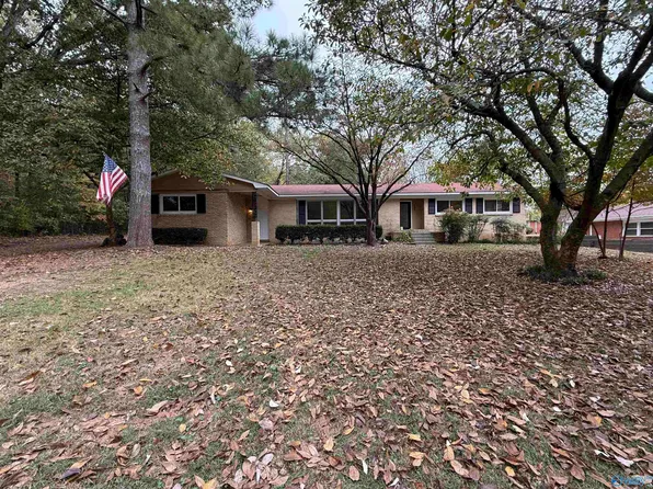 185 Baker Rd NW, Huntsville, AL 35806