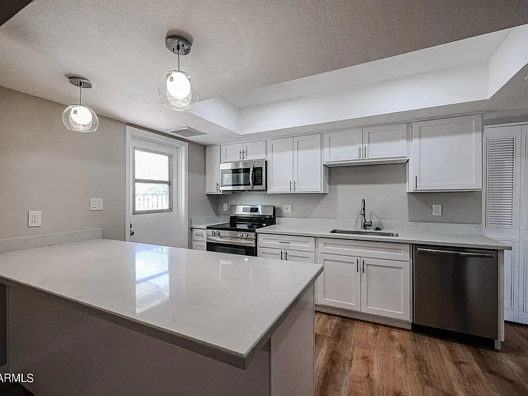3510 S Juniper St — Photo 5