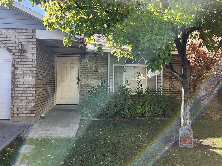 1033 S Freedom Blvd — Photo 4