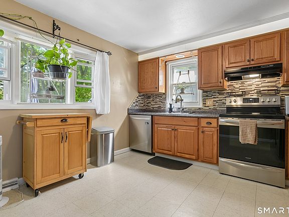 3rd image of 44 Clifton Place