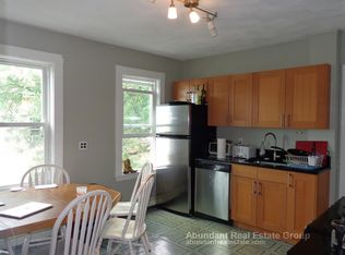 72 Willow St #3, Cambridge, MA 02141