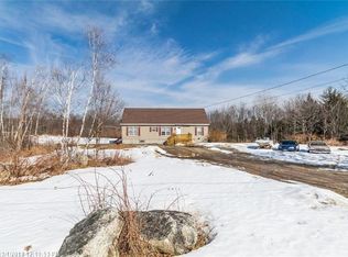 46 Provencher Dr, Limerick, ME 04048