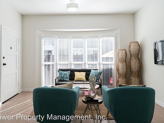 2nd image of 322 N New Hampshire Ave #3