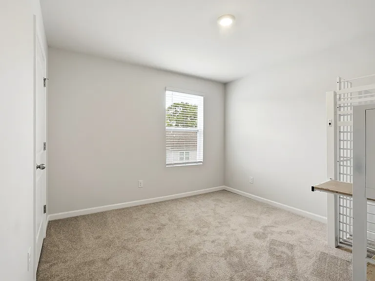 125 Stammer Farms Blvd — Photo 48