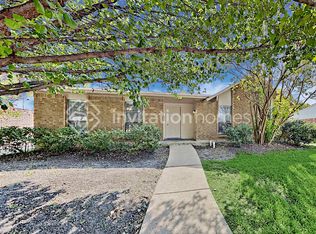 9102 Millwood Dr, Rowlett, TX 75088