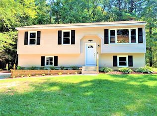 2 Linder Rd, Holland, MA 01521