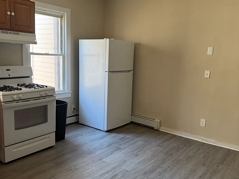 440 Dixwell Ave #2A — Photo 2
