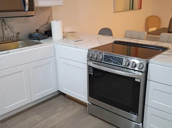 (undisclosed Address), Miami, FL 33168