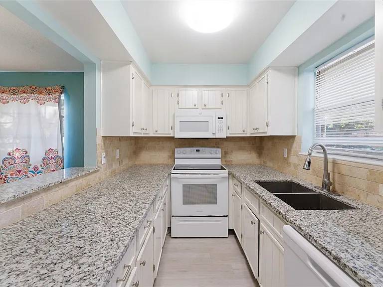 2574 Marilee Ln #39 — Photo 9
