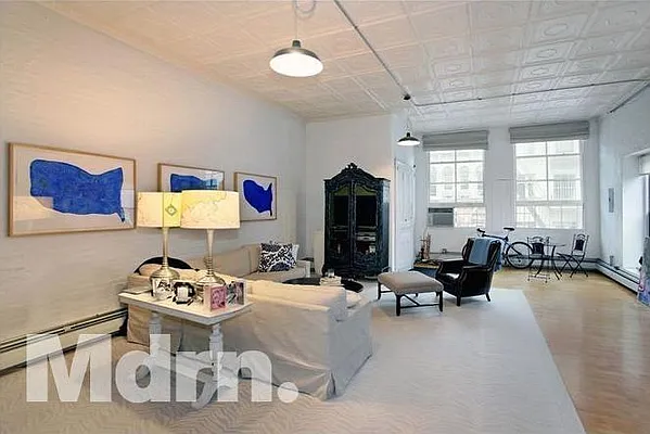 Rented by Mdrn Residential | media 10