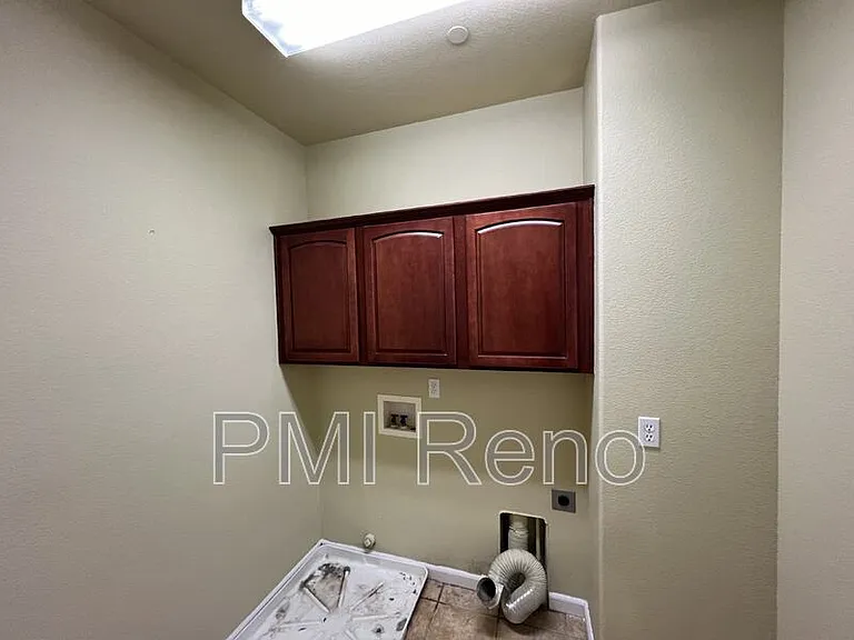 7029 Sacred Cir — Photo 15