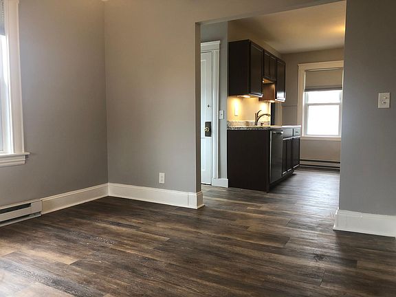 2nd image of 22 Mason St Floor 2