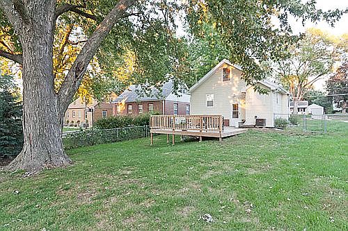 Great fenced backyard