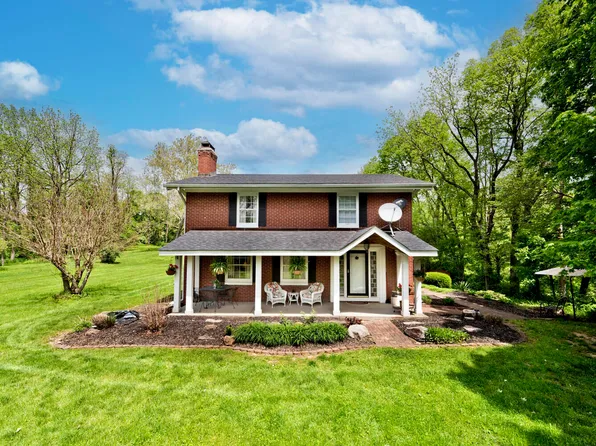 7066 E Spring Lake Rd, Mooresville, IN 46158