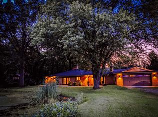 4004 McCullom Lake Rd, McHenry, IL 60050