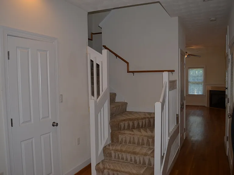 915D Colley Ave #1 — Photo 15