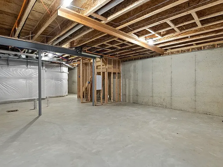 110 Segel Dr — Photo 10