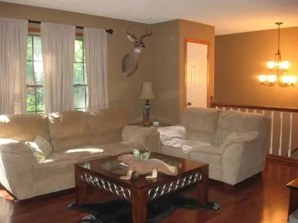 25 Burlington Ct #1913, Hamburg, NJ 07419