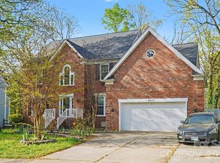 4615 Crownvista Dr, Charlotte, NC