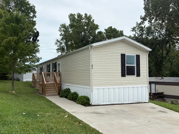 17311 E Us Highway 40 Unit B22, Independence, MO 64055
