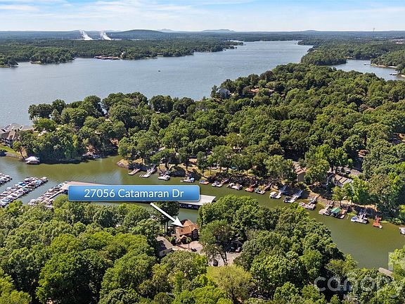 3rd image of 27056 Catamaran Dr