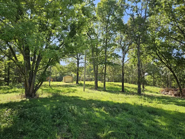 1128 County Road 315, Squires, MO 65755