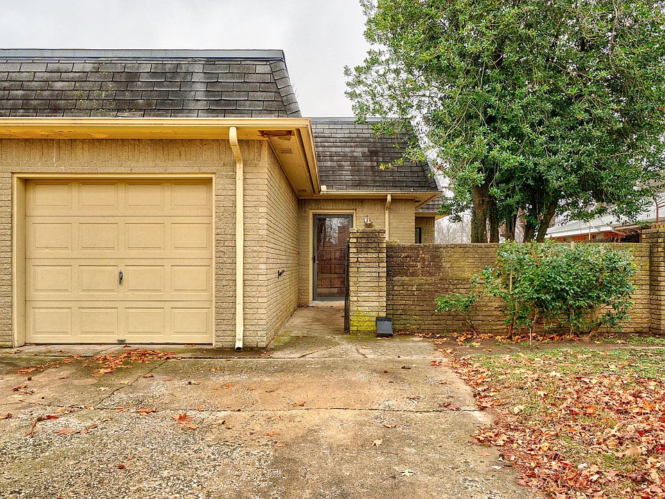 1st image of 2242 Donna Dr