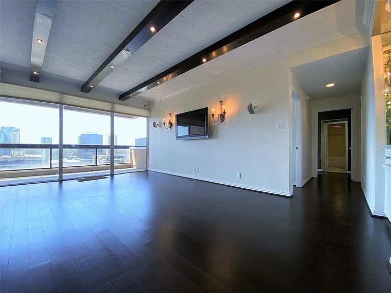 49 Briar Hollow Ln #1401 — Photo 13