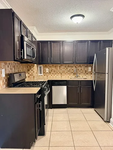 44 Sidney Ave W #10P Photo 1