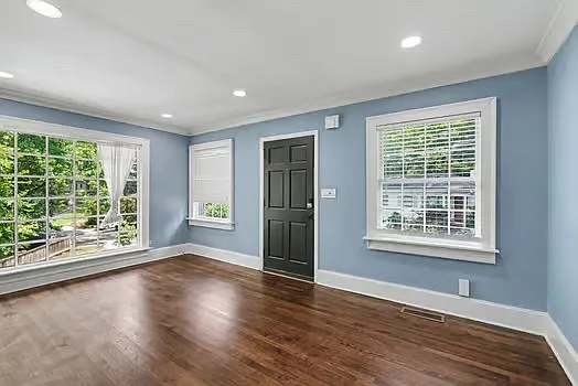 801 Piedmont Way NE — Photo 6