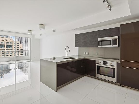 3rd image of 1080 Brickell Ave Unit 1806