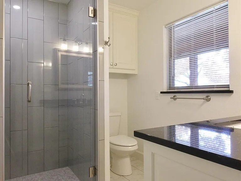 717 Greenleaf Dr — Photo 13