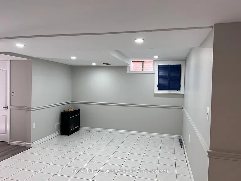 23 Princess Blvd #BASEMENT — Photo 16