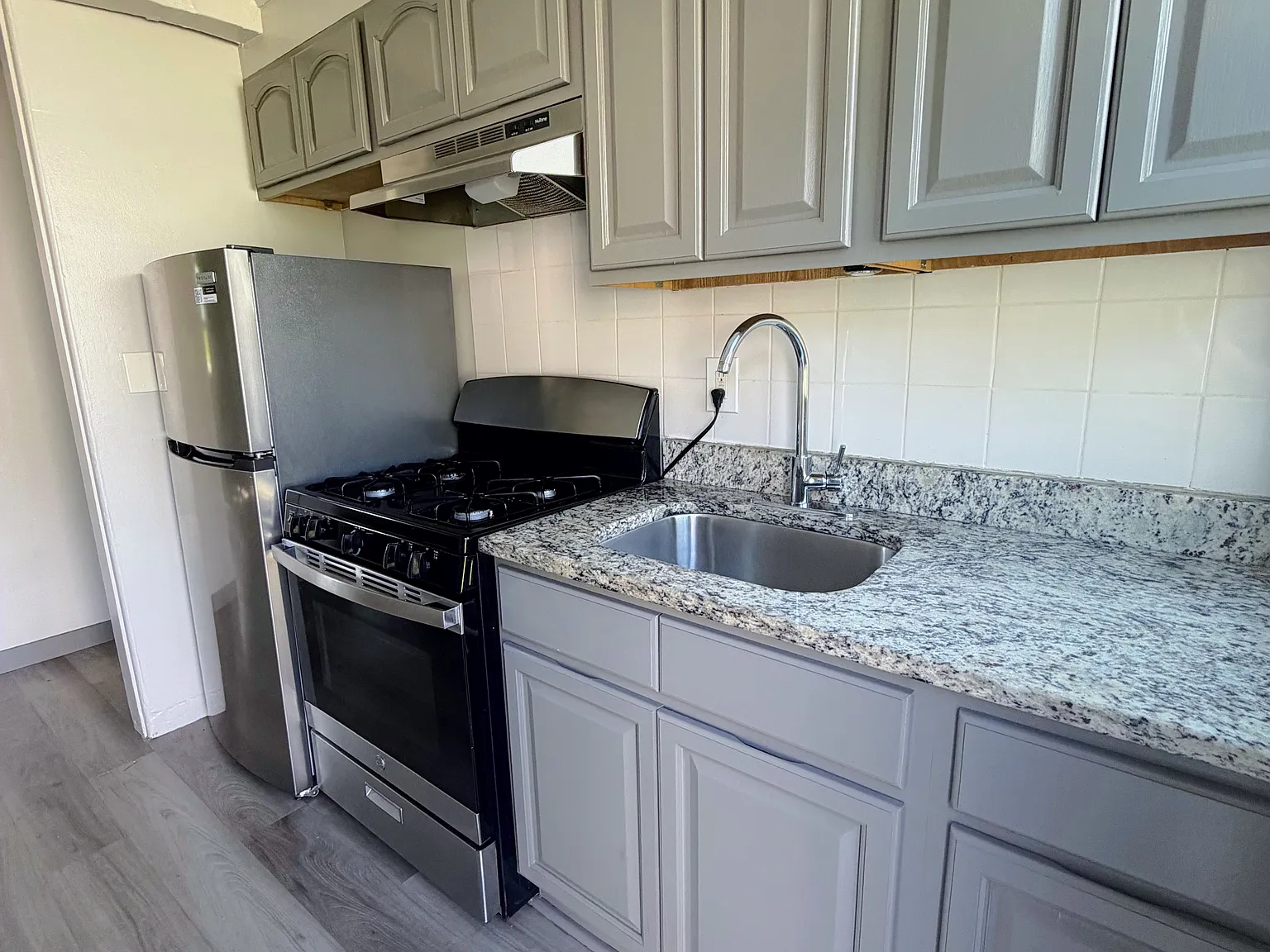 1 bed, 650 sqft, $1,250 — Photo 1