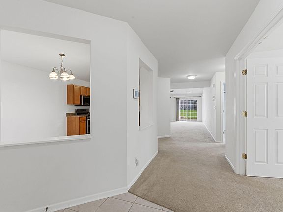 3rd image of 1257 W 84th Ln