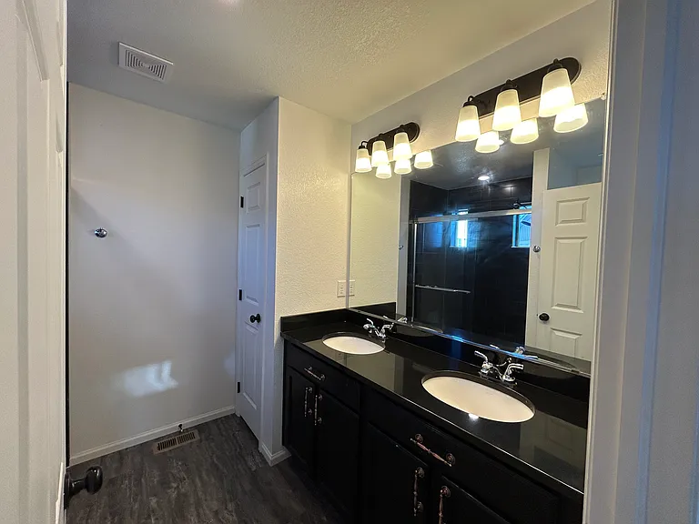 10054 Zeno St — Photo 8
