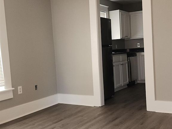 2nd image of 723 Orange St