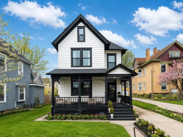 4211 Smith Rd, Cincinnati, OH 45212
