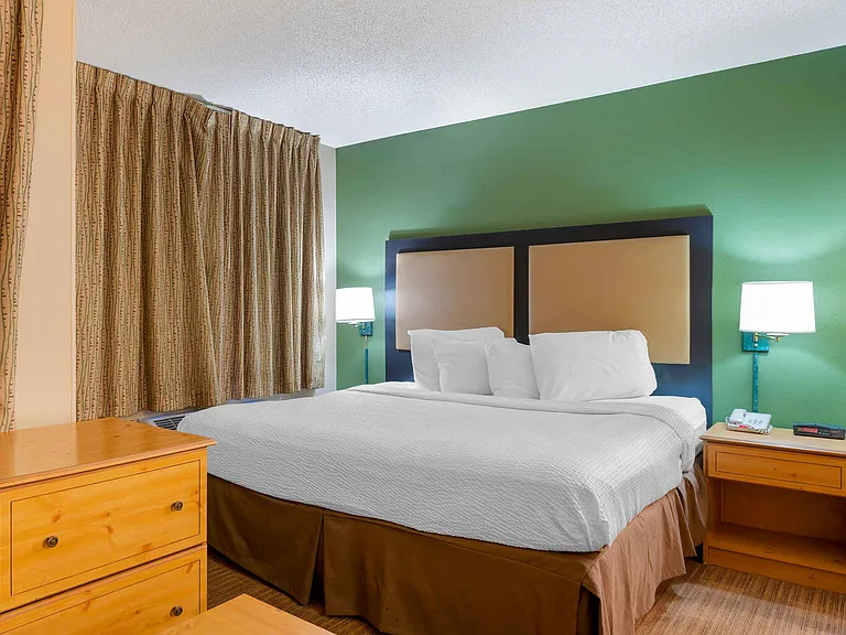 Superior Studio - 1 King Bed