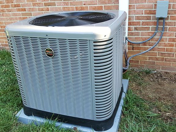 NEW 2 1/2 ton 14 seer RUUD heatpump
