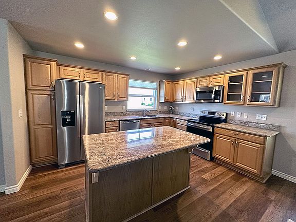 4th image of 1550 Mountain View Dr APT G