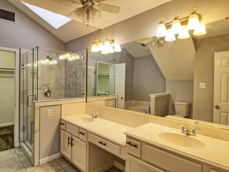 6418 Wildhaven Dr — Photo 18